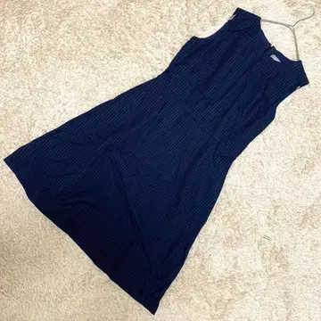 [양품] Theory luxe 샘플 슬리브리스 원피스 네이비