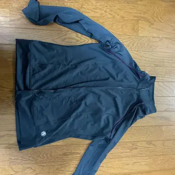 Trainbeau 블랙 자켓