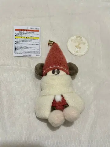 릴린린 인형 배지 빨간색 디즈니 크리스마스 2025