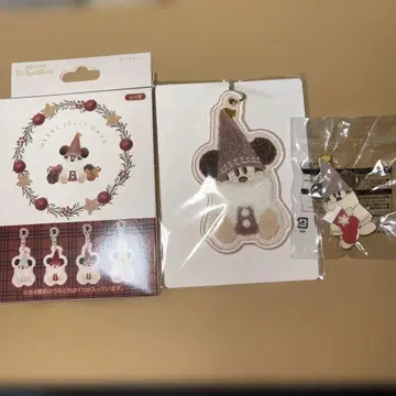 디즈니 크리스마스 릴린린 브라운 핀 배지