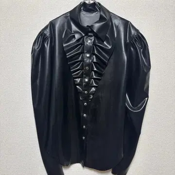 프릴 달린 러버 셔츠