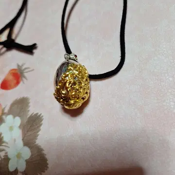 금은 장식 알 모양 펜던트 목걸이