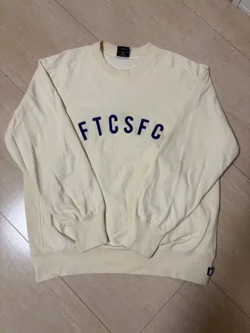 FTC 로고 맨투맨 크림색