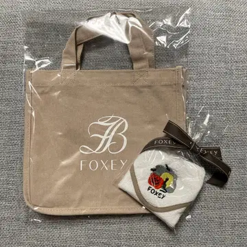 FOXEY 베이지 토트백과 타월 세트