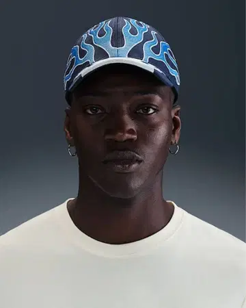 파란 불꽃 디자인 야구 모자