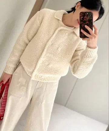 미착용 새상품 STORYNINE 스토리나인 복슬복슬 더블 버튼 가디건