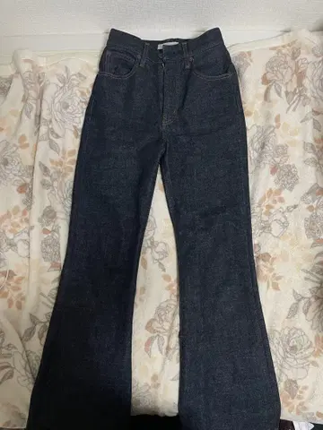 MOUSSY 다크 데님 플레어 팬츠