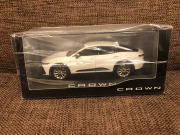 크라운 크로스오버 색감 견본 미개봉