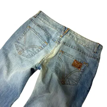 돌체앤가바나 데님 팬츠 로고 플레이트 CUTE