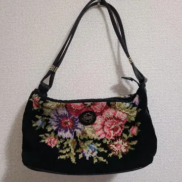 사용 횟수 적은 페이러 핸드백