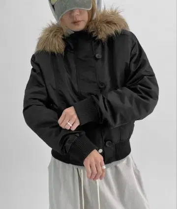 BLACKUP 포니 퍼 점퍼