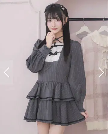 pium 피움 크로스 테이프 바이컬러 티어드 원피스