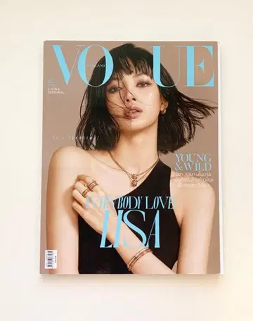 보그 태국 매거진 2021년 7월 리사