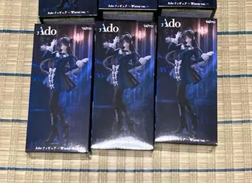 라운드원 한정판 Ado 피규어 3개 묶음 판매