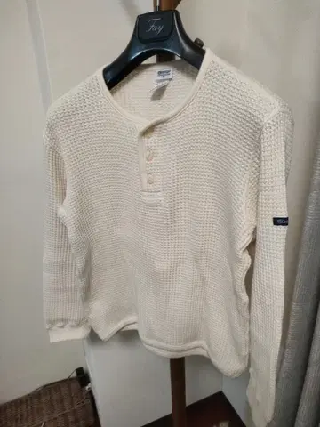 Deary 헨리넥 스웨터 아이보리