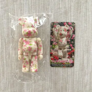 PATTERN ROSE 베어브릭 SERIES 32 시리즈 32