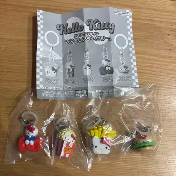 [ 새상품 익명 ] 헬로키티 아메리칸 디자인 메지루시 액세서리 가챠