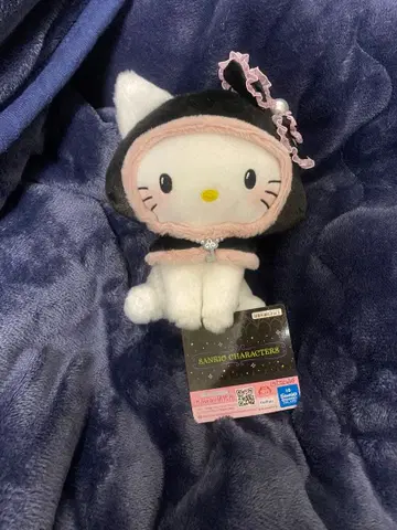 산리오 캐릭터즈 홀리 케이프 봉제 인형 챠미 키티