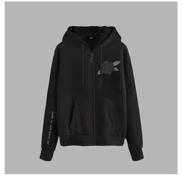 BLVCK PARIS 장미 자수 블랙 후드티