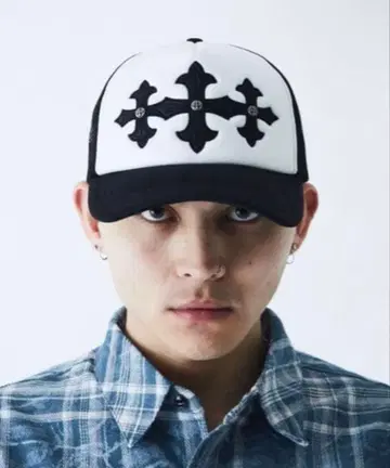 크로스 모티브 메쉬 캡 Supplie