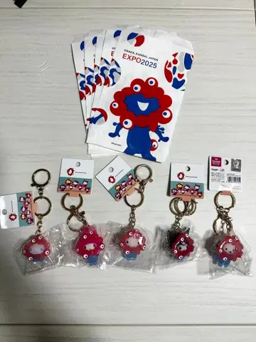 산리오 미야쿠미야쿠 변신 입체 마스코트 클리어 컬러 키링