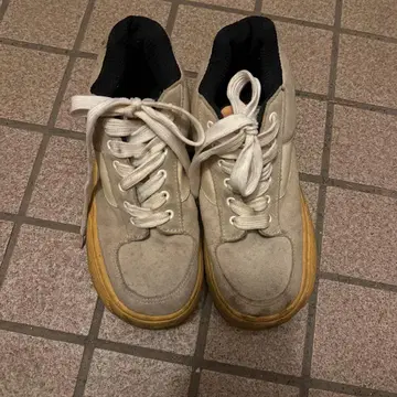 슈퍼라버즈 통굽 베이지 스웨이드 스니커즈 23.5