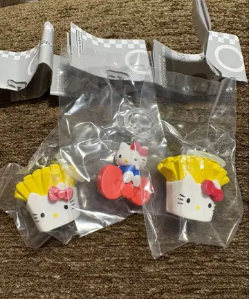 헬로키티 아메리칸 디자인 메지루시 액세서리 3개 세트