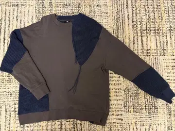 HARE 패치워크 맨투맨