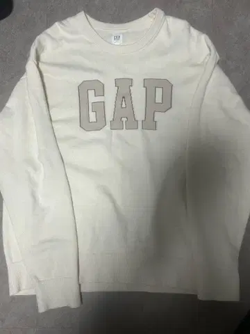 GAP 크림색 로고 니트 스웨터 긴팔
