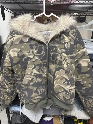 [인기] elev 카모 패턴 퍼 포함 다운 자켓