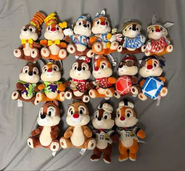 칩과 데일 인형 배지 묶음 판매