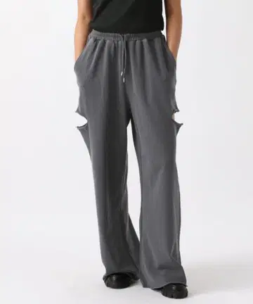 컷 아웃 피그먼트 와이드 스웨트 팬츠 블랙 미사용 새상품