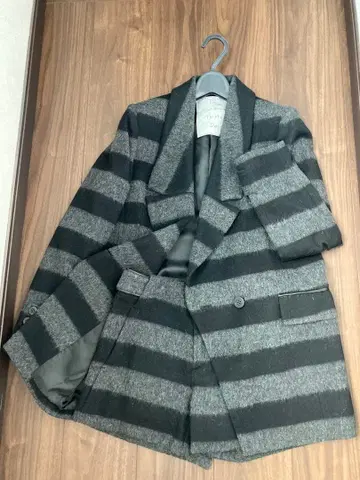 Three Hundred Thirty Days 자켓 숏팬츠