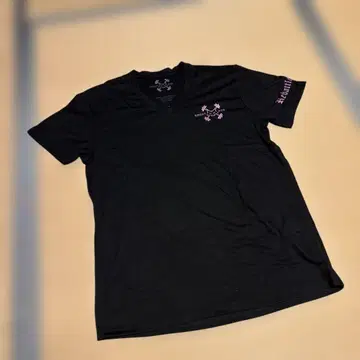 Knight Fox V넥 블랙 티셔츠 M