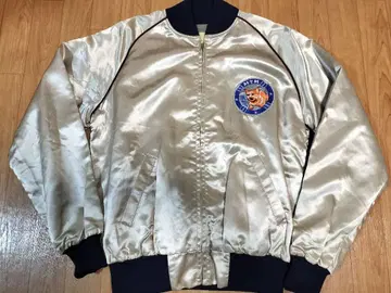 70년대 해외 드라마 Lou Grant 새틴 크루 자켓 빈티지