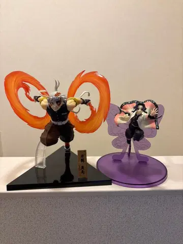 제일복권 귀멸의 칼날 우즈이 텐겐 & 코쵸우 시노부 피규어 세트