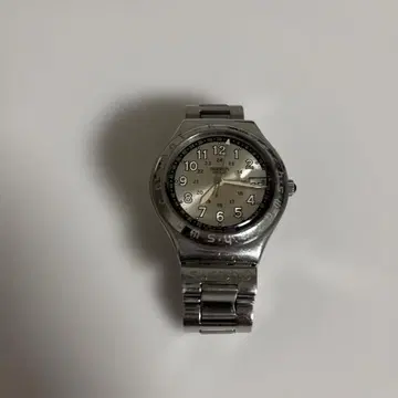 스와치 실버 스테인리스 스틸 쿼츠 손목시계