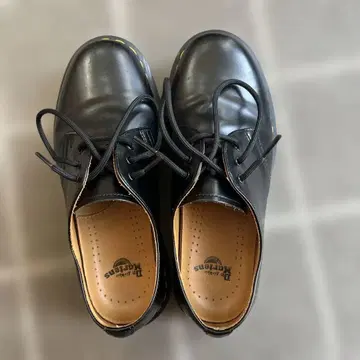 닥터마틴 3홀 uk6