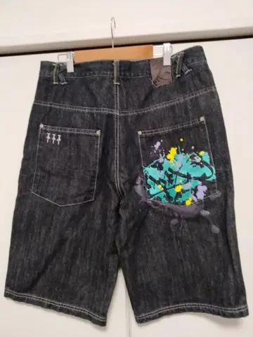 K1X 컬러풀 페인트 숏팬츠 M 사이즈 베이커 팬츠 와이드 팬츠