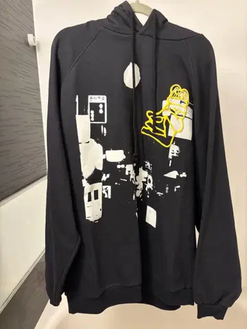 Prestige Apparel NAKED RUNNER BIG HOODIE