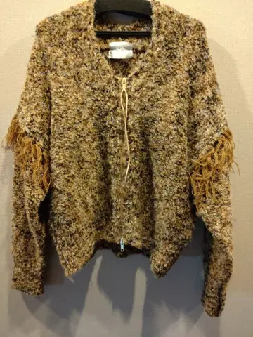 30 THIRTY 프린지 장식 브라운 계열 긴팔 가디건