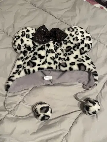 디즈니 팬캡 레오파드 무늬 그레이 화이트 블랙