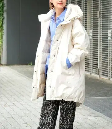 스픽 앤 스팬 발수 후디드 다운 코트 현행 다운 새상품급