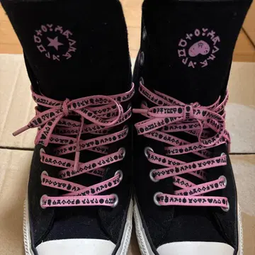 BT21 UNIVERSTAR 블랙 스니커즈