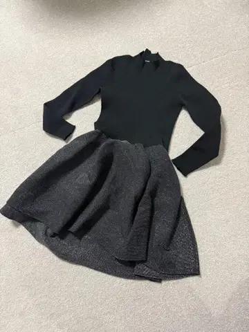 CFCL 미사용 새상품 블랙 라메 긴팔 미니 원피스 튜닉