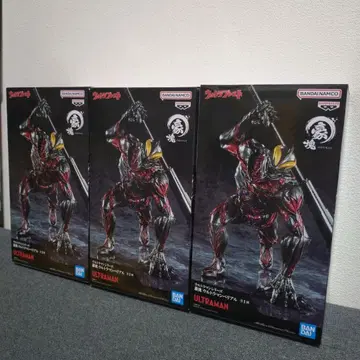[미개봉 새상품] 울트라맨 베리알 3체 세트