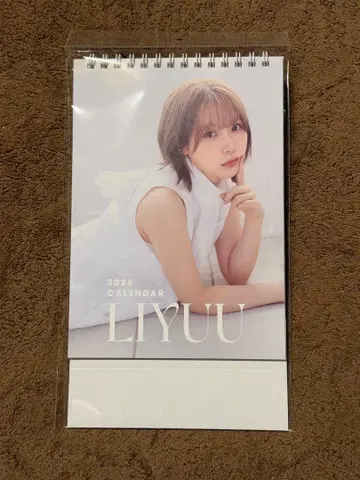 Liyuu 달력 2026 탁상