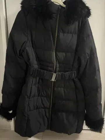 RESEXXY 블랙 다운 자켓