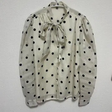 도트 무늬 리본 포함 긴팔 블라우스