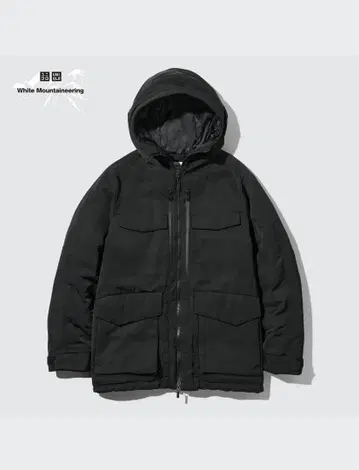 유니클로 화이트 마운티니어링 하이브리드 다운 오버사이즈 파카